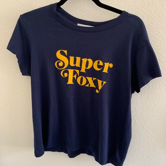 Wildfox Super Foxy Graphic Tees Size Medium - Picture 4 of 4
